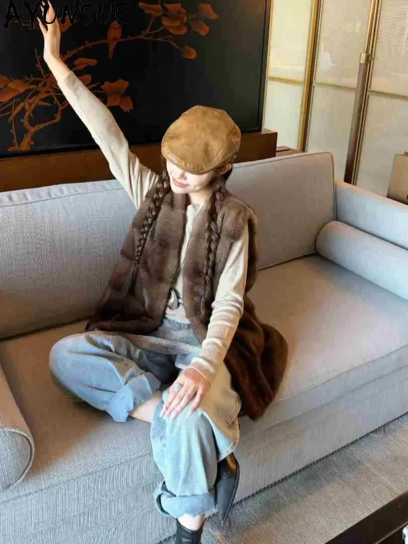 AYUSNUE Whole Mink Fur Vest Women Short Sleeveless Real Mink Fur Coat Female Mink Gilet New Outerwear Ladies 2026 Autumn Winter