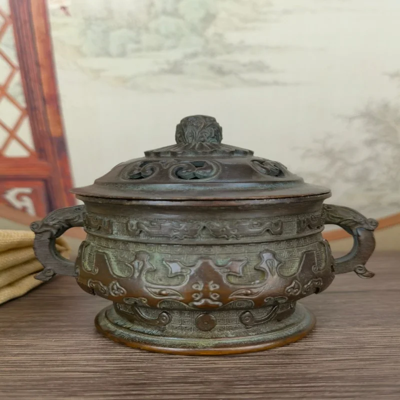 Ming Dynasty Xuan De large-ear , home-use , decorative incense burner ornament