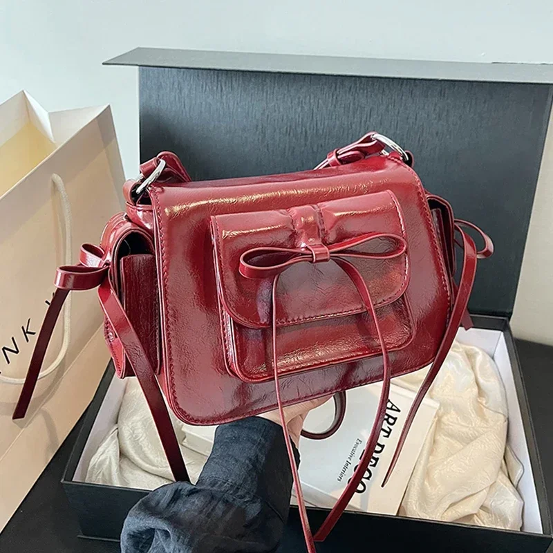 

Elegant Bow Ladies Shoulder Bag For Women 2024 Korean Silver PU Leather Underarm Handbag Purse Red Designer Crossbody Bag Small