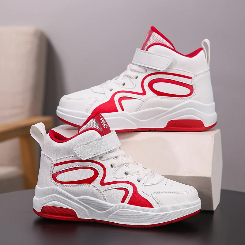 

A pair of children's four-season leather high-top basketball shoes, wear-resistant basketball shoes, sizes 31-40，KT-M1698