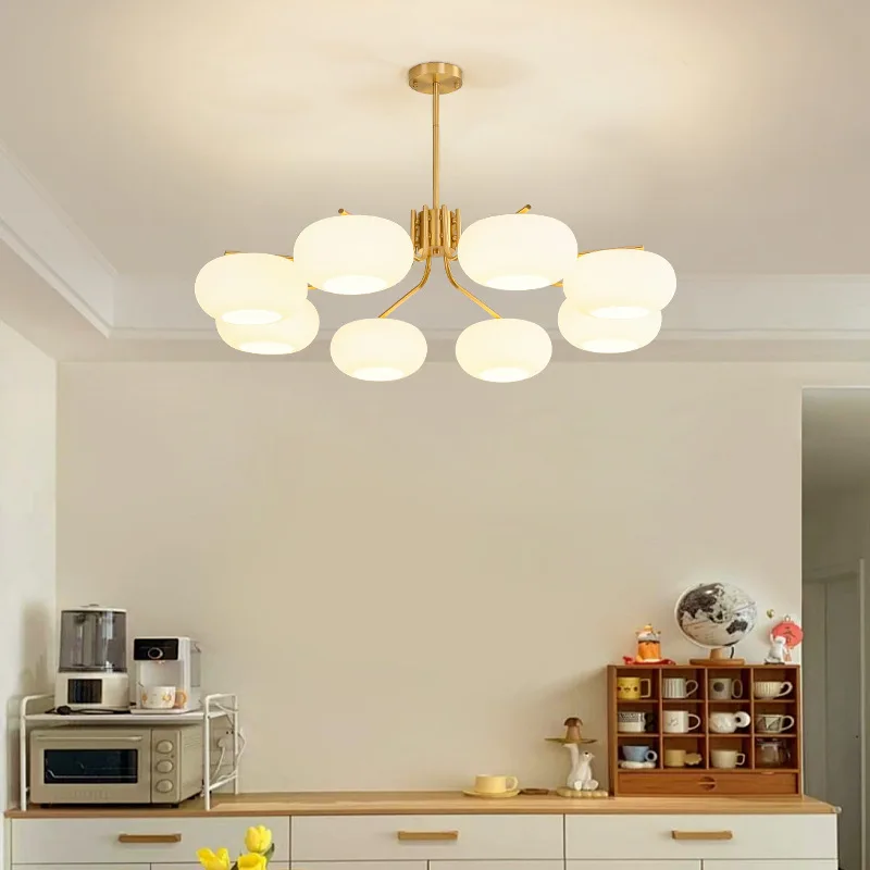 크림색 중세 감색 전동 구리 거실 샹들리에 새 제품