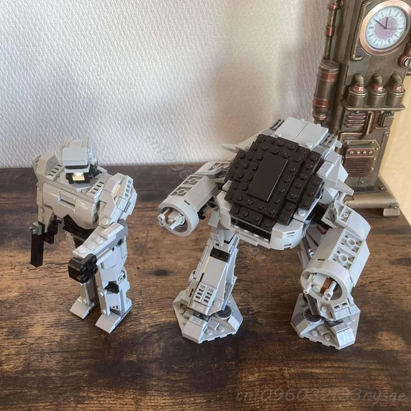 

Новый конструктор MOC из 707 деталей: робот ED-209, модель механического боевого полицейского робота из фильма, развивающая игрушка для детей, подарок