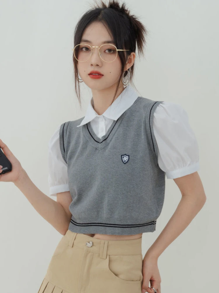 Sweater Vests Women Summer Preppy Style V-neck Chic Ins Cropped Knitwear Simple All-match Students Trendy Vintage Korean Version