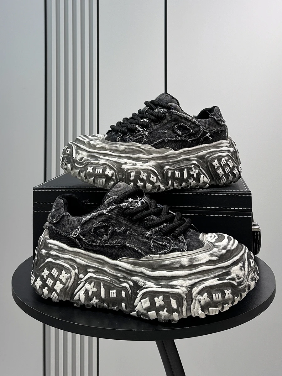 

Trendy dad shoes for men, 2025 autumn/winter new style, extremely popular, height-increasing shoes with thick soles, vintage-sty