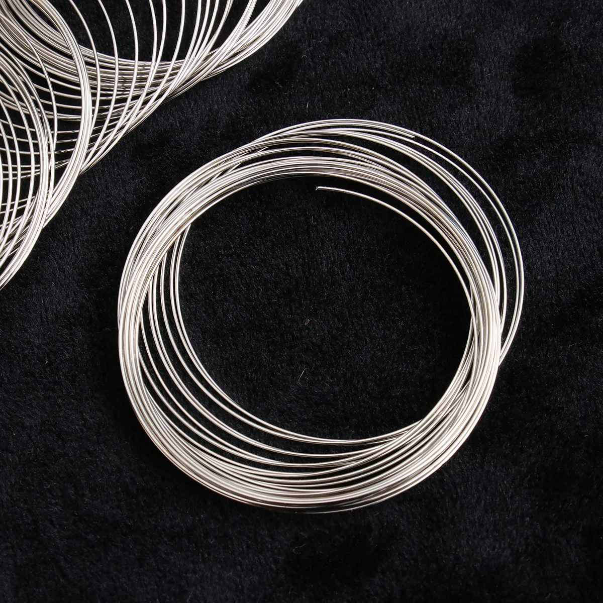 1 Juego de pulsera de alambre de acero, Material artesanal para fabricación de joyería, Kit artesanal de anillo de brazalete Premium, accesorio de brazalete ligero plateado