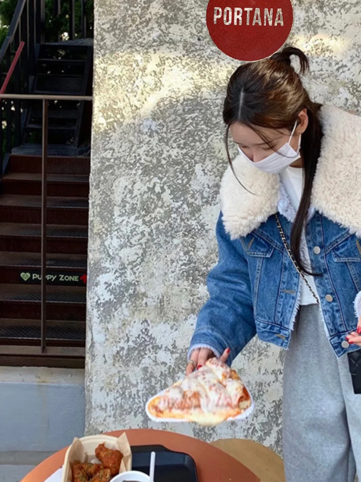 سترة فاخرة من فرو الحمل للنساء، معطف قصير دافئ مع بطانة من الصوف، تصميم جديد للخريف والشتاء، سترة دنيم صغيرة الحجم بأسلوب عملي #4