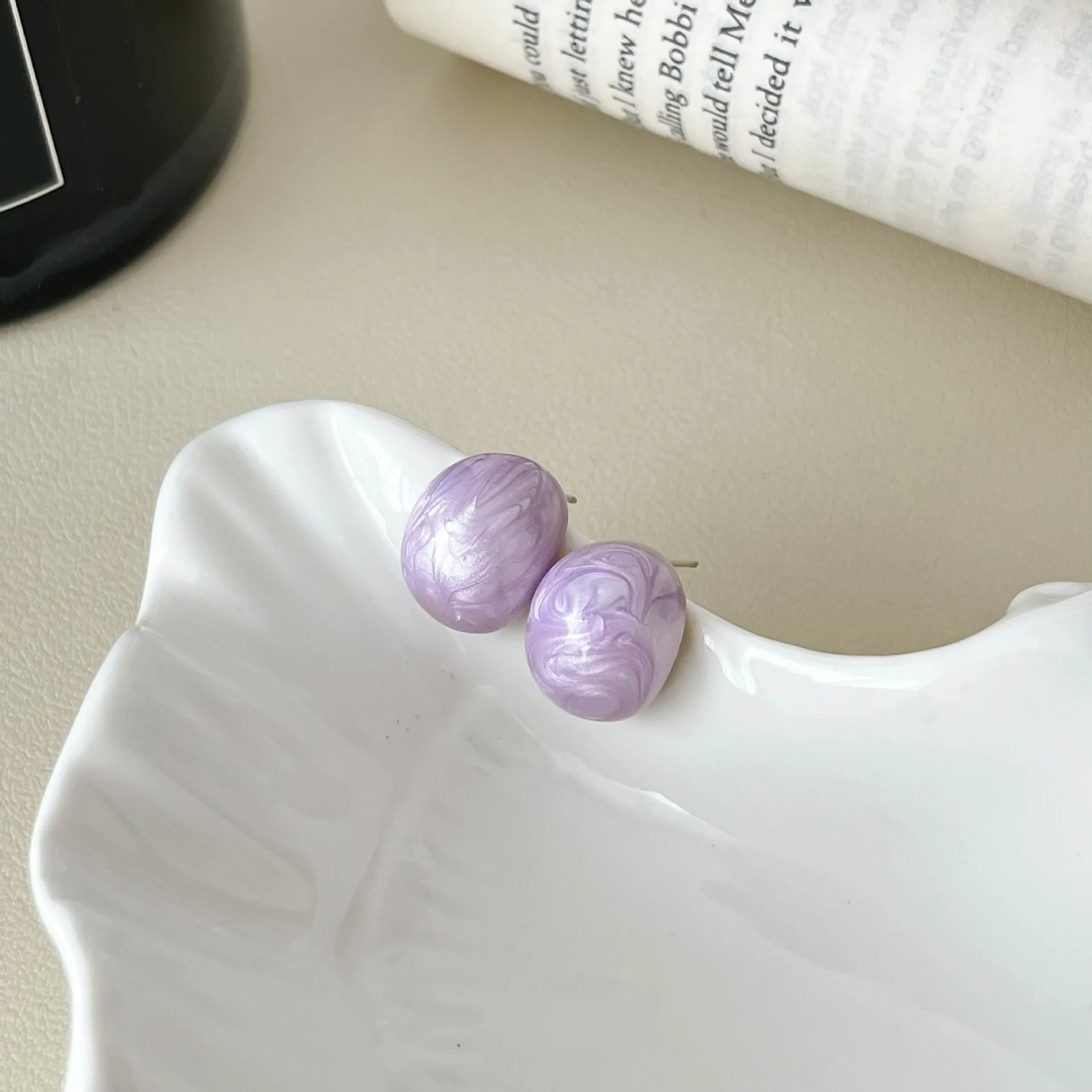 

Vintage Gradient Color C-Shaped Stud Earrings For Women, Exquisite All-Match Temperament Jewelry, Minority Design Small Ball Ear