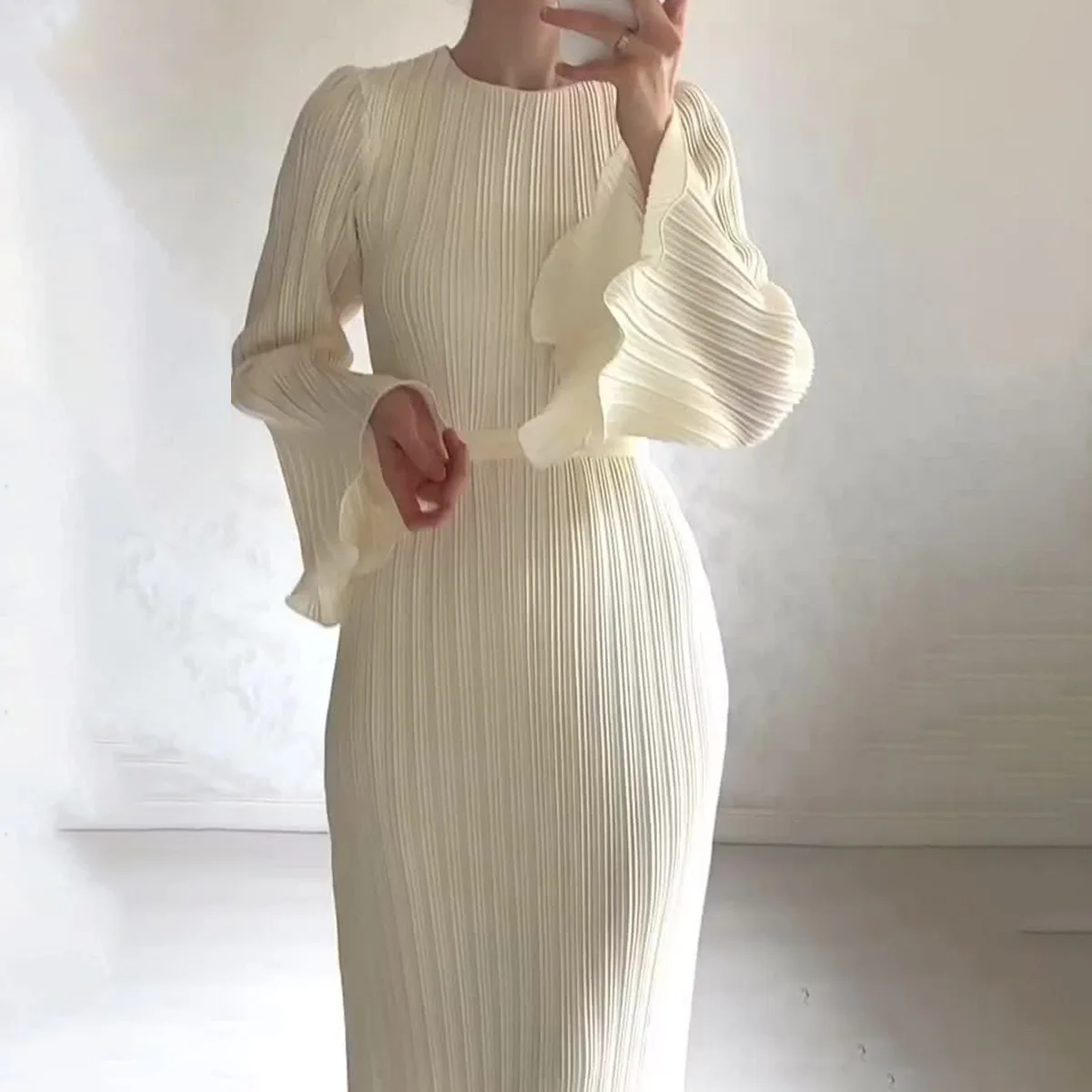 Women Pleated Flared Sleeves Mid-length Dress Fashion Simple Abayas with Belt Muslim Dress Solid Dubai Abaya Turkey Muslim Islam