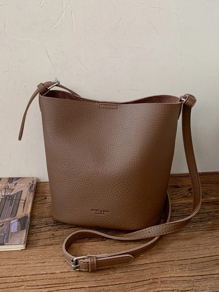 

Korean Sle Buet Bag Women's Commuter oulder Bag Casual Crossbody Bag Vintage Retro Winter New Arrival Handbag
