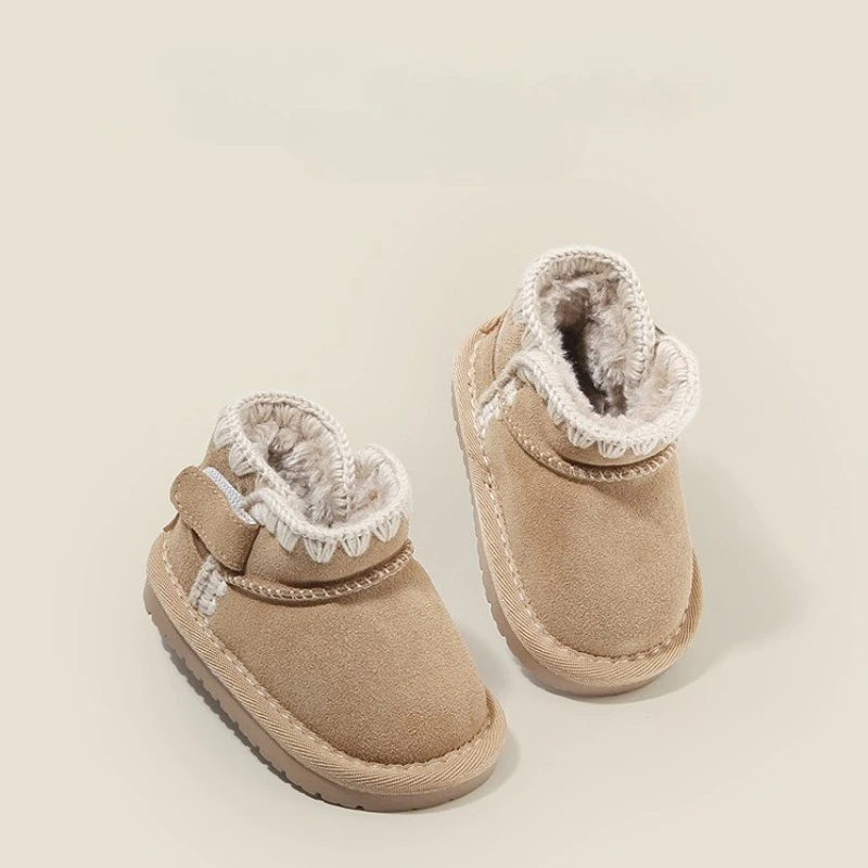 

Child Snow Boot 2026 Winter New Retro Girl Soft Soled Shoe Casual Girl Slip Cotton Shoe Outdoor Travel Children's Short Boots