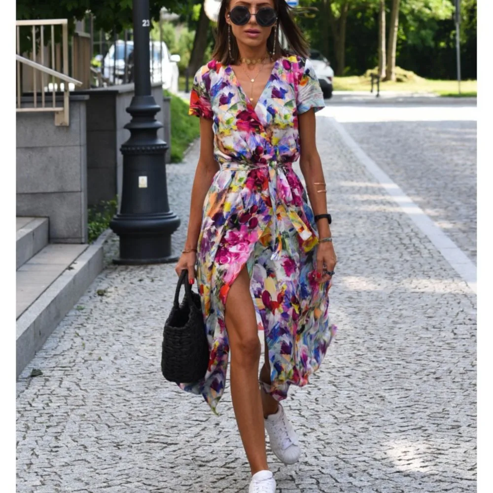 Vestidos Midi con estampado Floral para mujer, vestido Sexy de verano con cuello en V y cordones divididos, vestido de playa informal de manga corta elegante a la moda