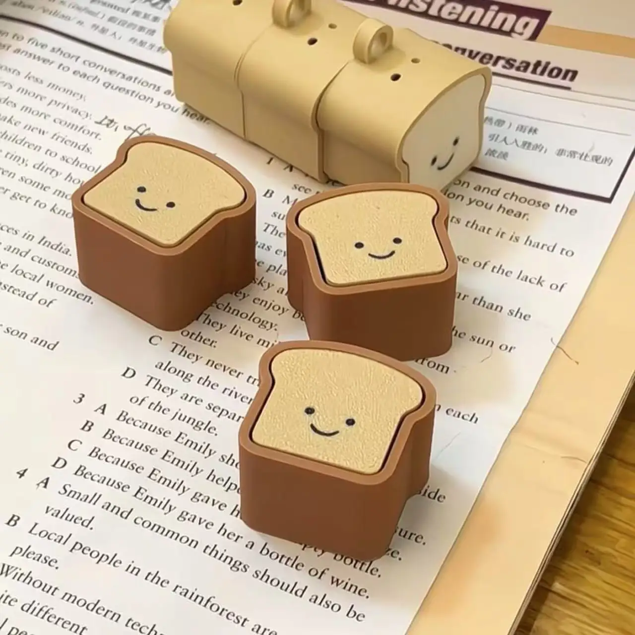 Botón de Tostada de Pan Creativo, Impresión 3D, Divertido, Antiestrés, Colgante para Mochila, Pequeño Regalo, Juguete Fidget