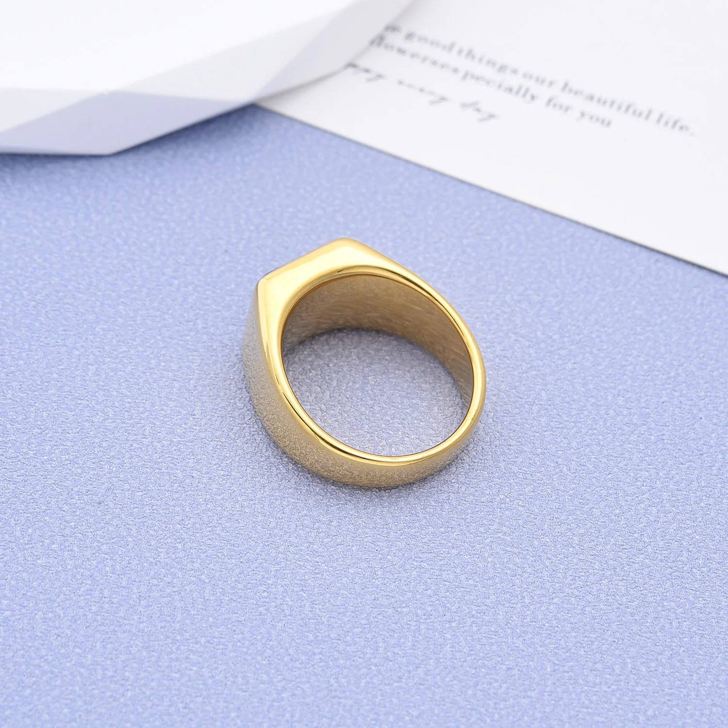 Black stone carved ring, fashionable golden logo square ring, perfect gift for boyfriend, girlfriend, marriage, Christmas