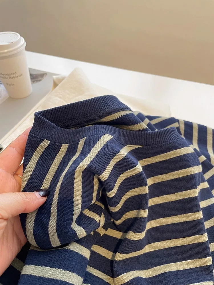 ルーズフィット ロングスリーブ ラウンドネック Tシャツ レディース 春秋 カジュアル 快適 レトロ ミリタリー ストライプ トップス