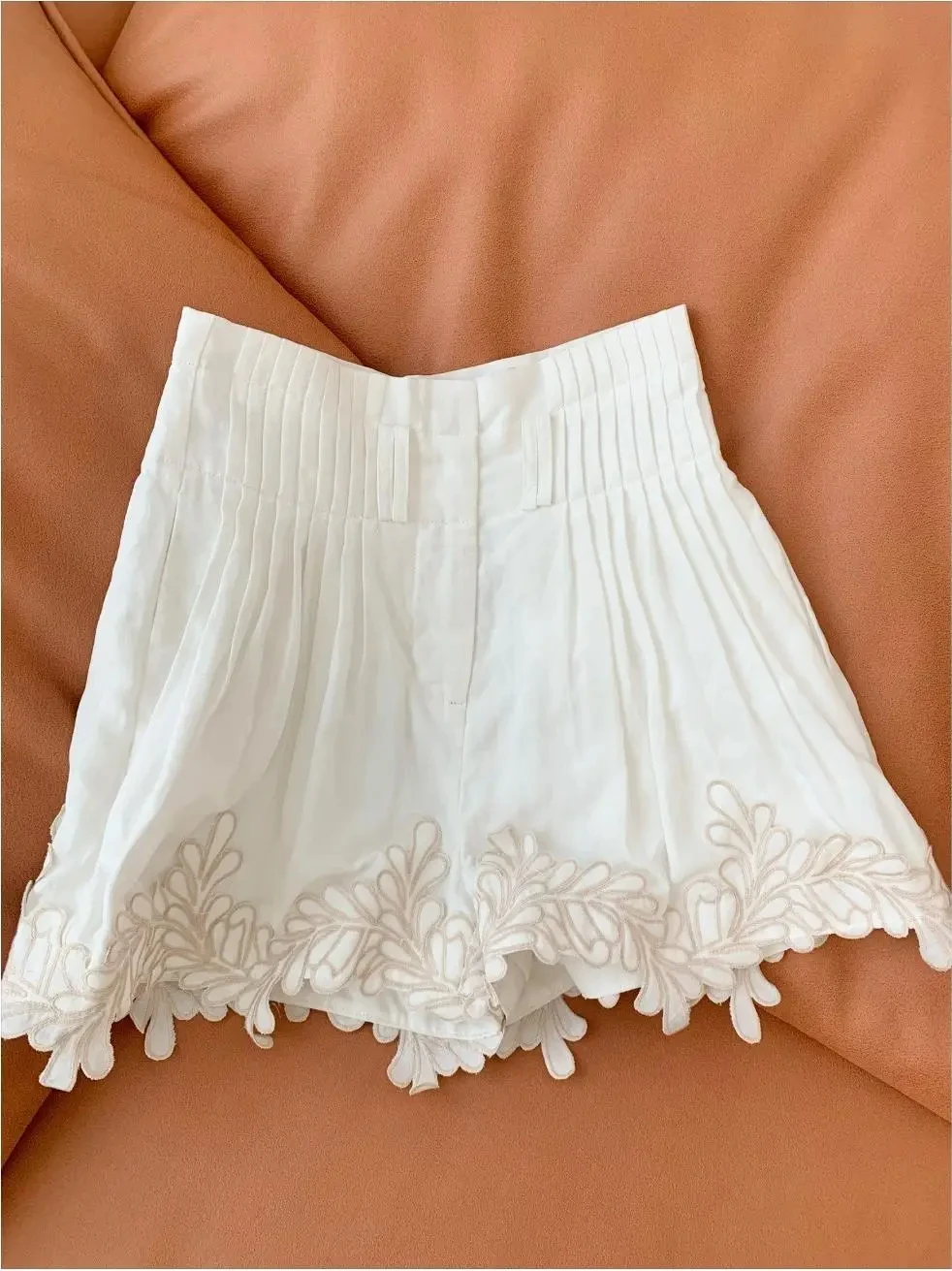 EVACANDIS Women White Linen Set Heavy Embroidery Long Lantern Sleeve Shirt Top+ Embroidery Lace High Waist Shorts With Metal Bel