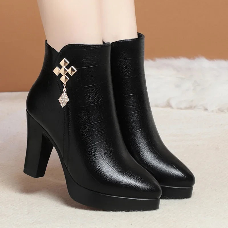 

5cm 6cm 9cm Comfortable All Match Soft Leather Boots Fall Winter Women's Block Heels Short Fur Ankle Boots for Office Mom