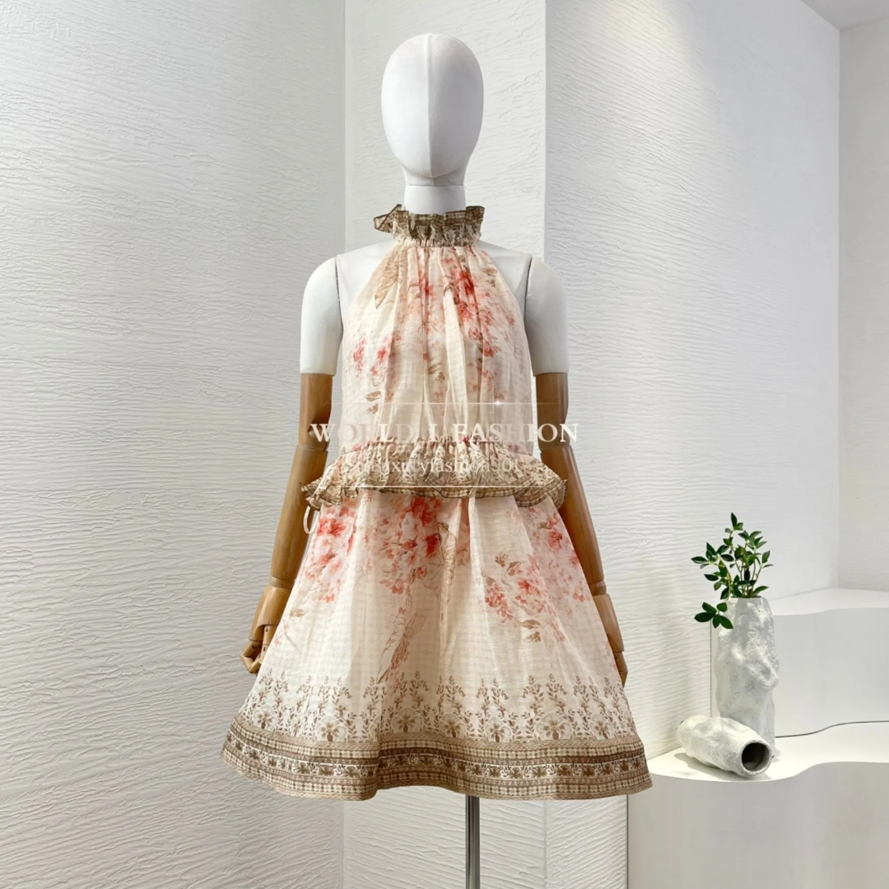 

Photo Color Pink Floral Print Sleeveless Ruffles Mini Dress