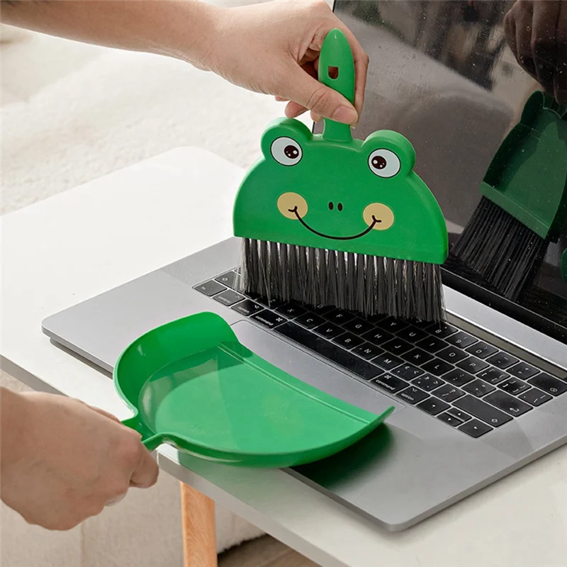 B24C-Mini Broom Dustpan Kids Cute Cartoon Small Cleaning Set Pretend Play  Toddler Little Housekeeping Helper Set