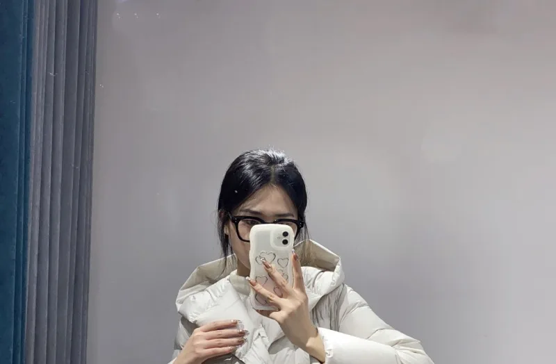 Women's Winter Parka Coat 2026 High-grade Warm Hooded Ladies Outerweat Fashion Loose Temperament Lady Short Down Cotton Jacket