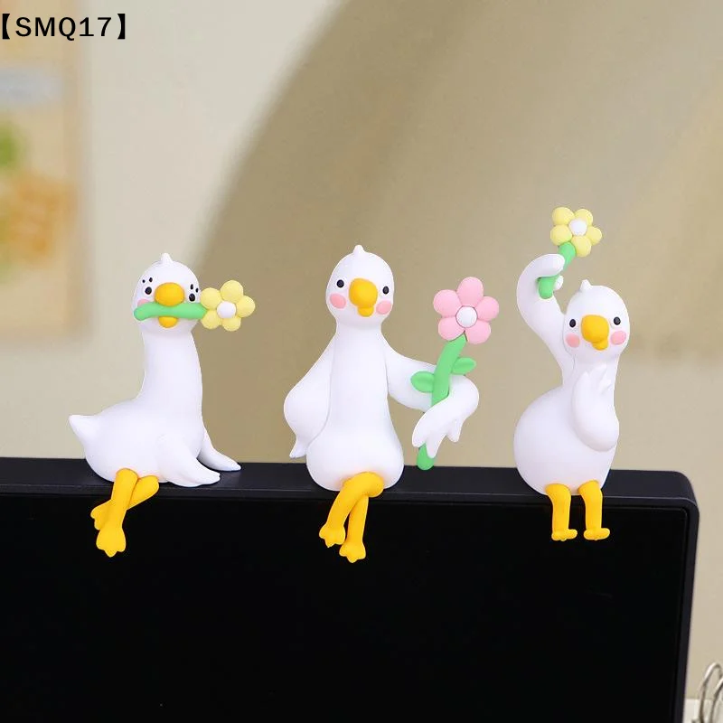 Cartoon Animal Decor For Desk Car Dashboard TV Monitor Gift Idea Cute 3D Duck Figurine Mini Resin Duck Ornament【SMQ】