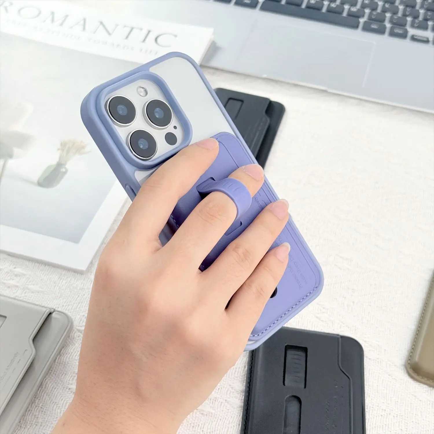 Starker magnetischer Kartenhalter mit Fächern für Magsafe Apple iPhone 17 16 15 14 18 Pro Max mit Kartenhalter, Fingerring und Handgelenkschlaufe – Detail 8