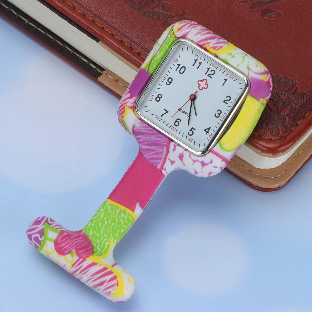 

Silicone Nurse Watch Square Hanging Clip Pocket Watch Printed Design Clear Display Accurate Time for Medical Staff Nurses