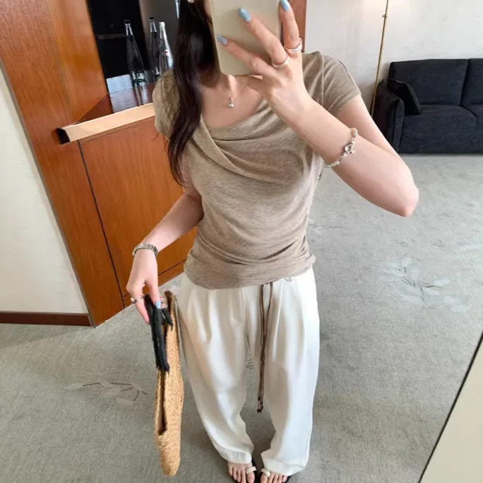 

Irregular Neckline Short-sleeved T-shirt Women's 2026 Summer New Slanted Shoulder Top