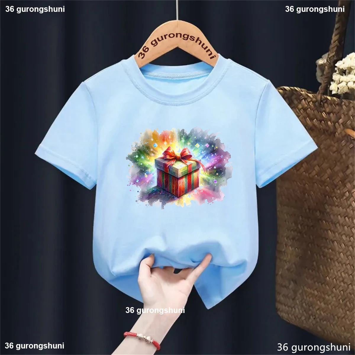 

Funny Christmas Gift Kids Clothes Rainbow Magic Gift Box Printed T Shirt Girls/Boys Fashion White/Pink/Blue Tshirt Tops