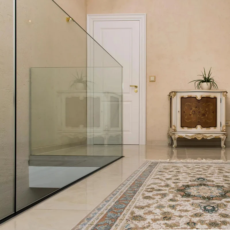 custom.Outdoor U-Channel Glass Railing with Handrail - Modern and Durable Design