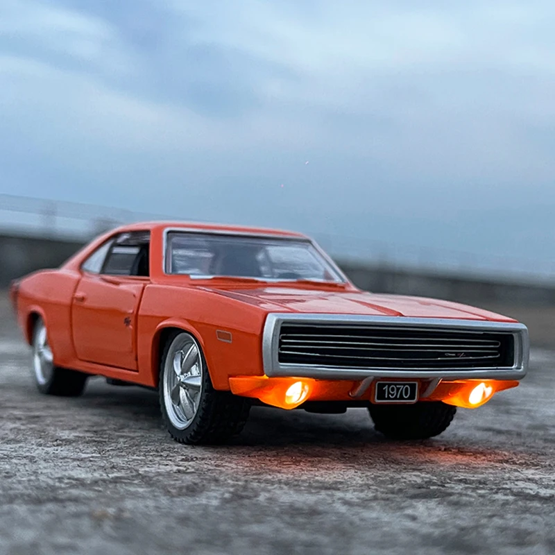 1:32 Dodge Charger R/T 1970 Alloy Muscle Car Model Sound and Light Pull Back Children's Toy Collectibles Birthday gift