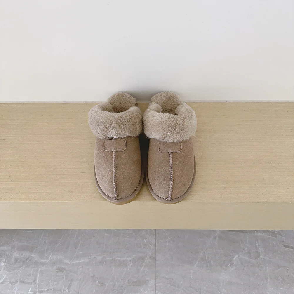 Winterliche Indoor-Beidou-Hausschuhe aus Schaffell und Fell für Frauen und Kinder. Weiche Hausschuhe mit flachem Absatz für den Außenbereich. – Detail 8