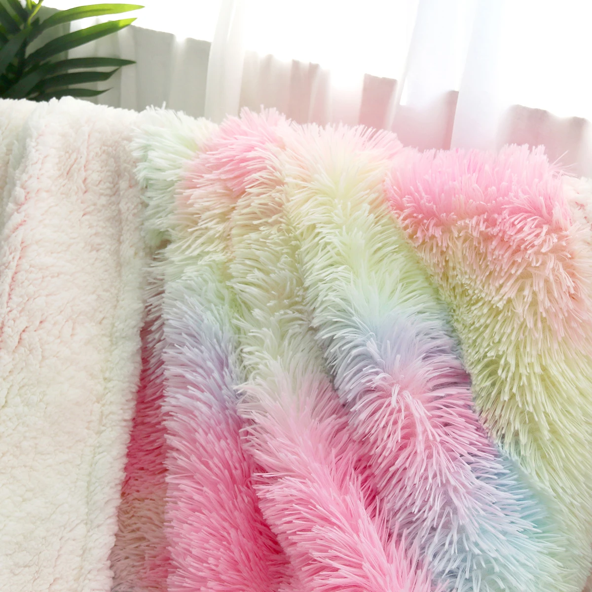 Coperta Shaggy arcobaleno coperta in peluche in pelliccia sintetica per bambini e adulti coperta Super morbida per divano letto