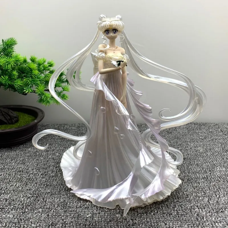 Anime Sailor Moon Figure Tsukino Usagi Sailor Universe Scene Model Dolls Wedding Dress Gk Action Figurines Children\'s Toys Gifts