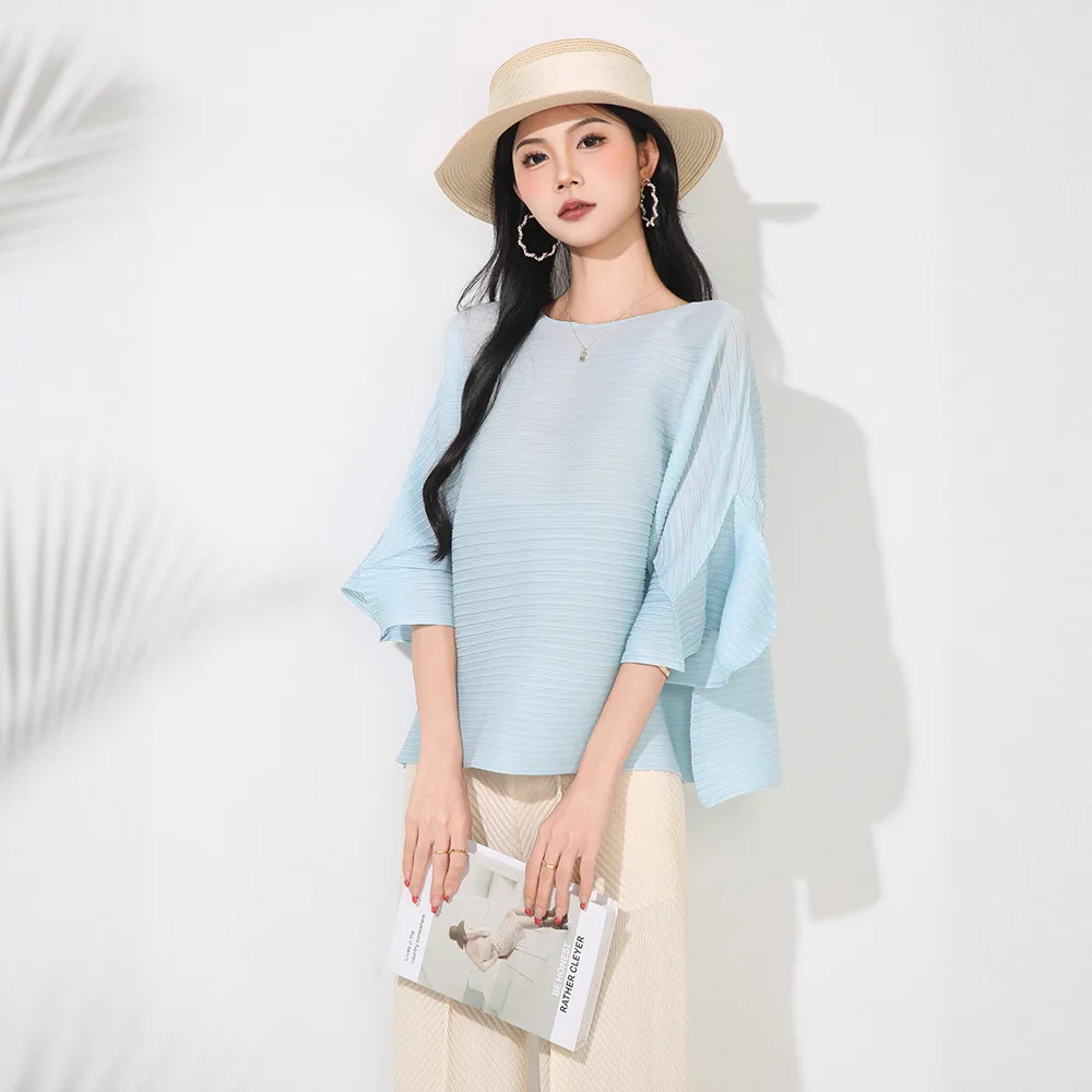 Miyake Summer New Round Neck Lantern Sleeves Chic Niche Design Sense Thin Fashion T-shirt Pullover Versatile Pleated Top