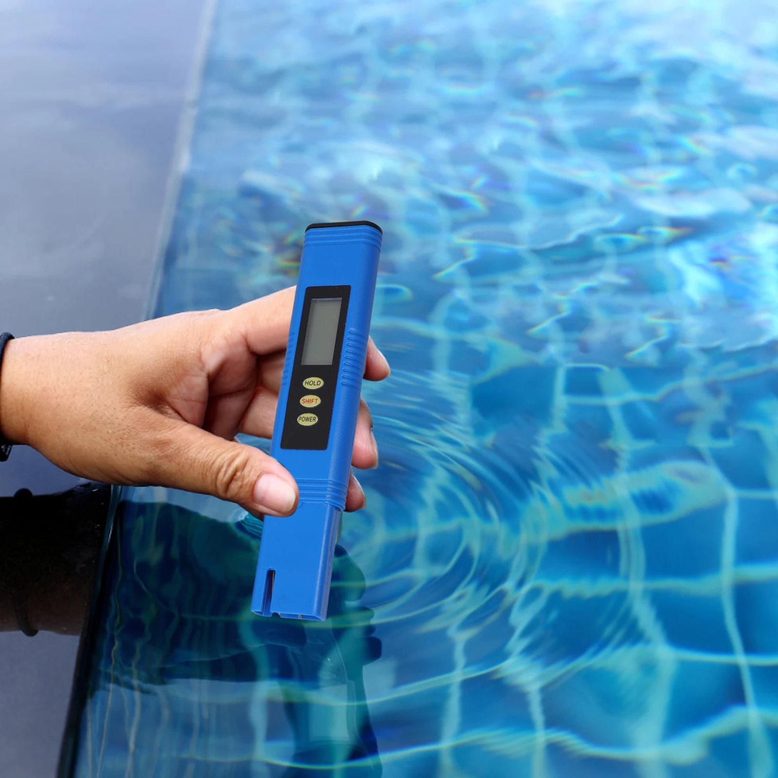 

Digital Handheld Water Tester Meter For Water Quality Monitoring Temperature Measurement 0-80° Display Waterproof Portable