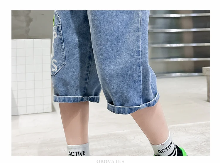 Neue Sommer-Jeansshorts für Jungen im Teenageralter, lässige Denim-Shorts mit Taschen, Kinder-Caprihosen mit Buchstabenmuster – Detail 14