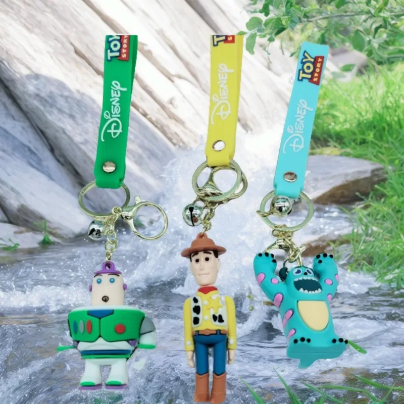 Kawaii عروسة كارتون الطنانة الخفيفة الفراولة الدب المفاتيح ثلاثة عيون مضحك دمية حقيبة