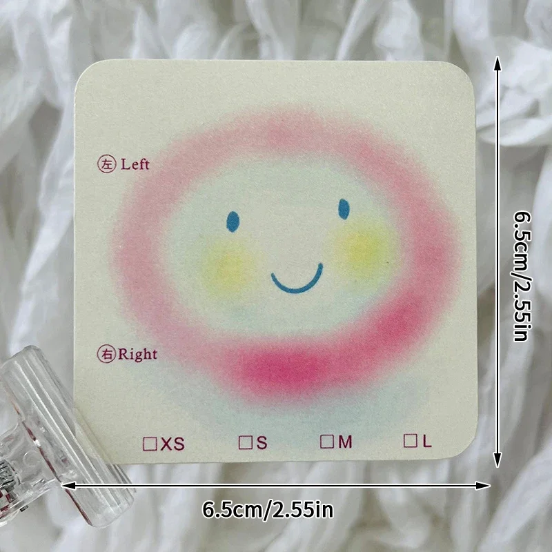 50 Stück Press On Nail Kartonkarten 6,5 x 6,5 cm 8 x 8 cm Cartoon-Muster Nail Art Display Foto Requisiten Karte Falsche Nagelspitzen Maniküre