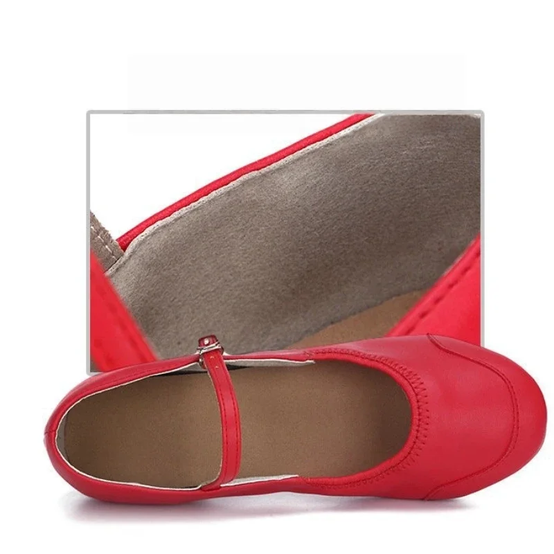 Damen-Tanzschuhe mit weicher Sohle und mittlerem Absatz, zweipunktige Sohle, rutschfest, für Ballsaal-Tanztraining und tägliche Übungen – Detail 6