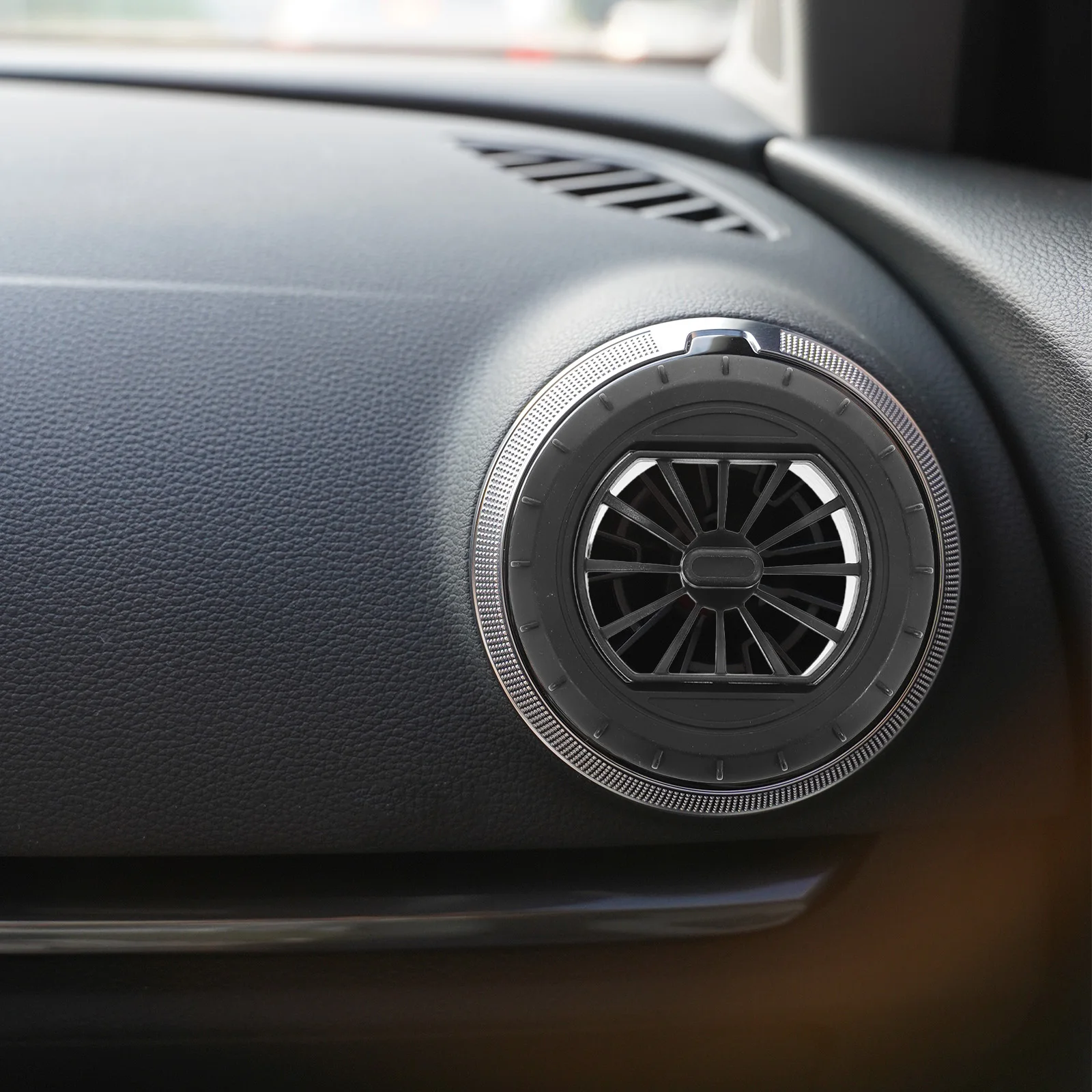 

360 Degree Rotating Vent Durable Plastic Even Distribution Easy Installation Universal Fit For Vehicles Parking Heater