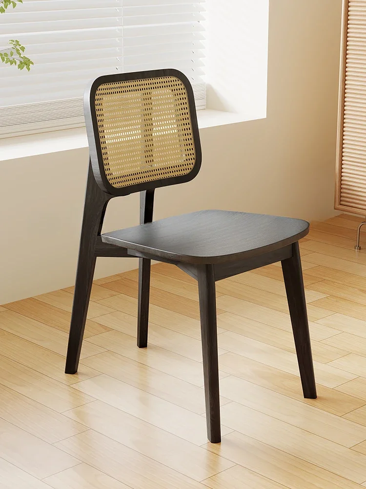 

Домашний обеденный стул из скандинавского ротанга, спинка из цельного дерева, черный стул из ротанга премиум-класса