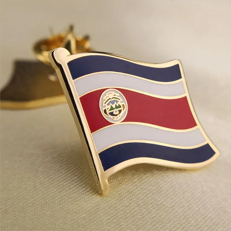 Insignia de la bandera nacional de Costa Rica, alfileres de hebilla de mariposa de cobre, broche de bandera artesanal esmaltado chapado en oro, artesanías decorativas