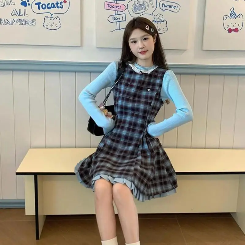 Traje de estilo coreano estilo preppy para mujer, traje de otoño y primavera, nuevo modelo, vestido corto acampanado, conjunto de dos piezas dulce y picante con cuello redondo