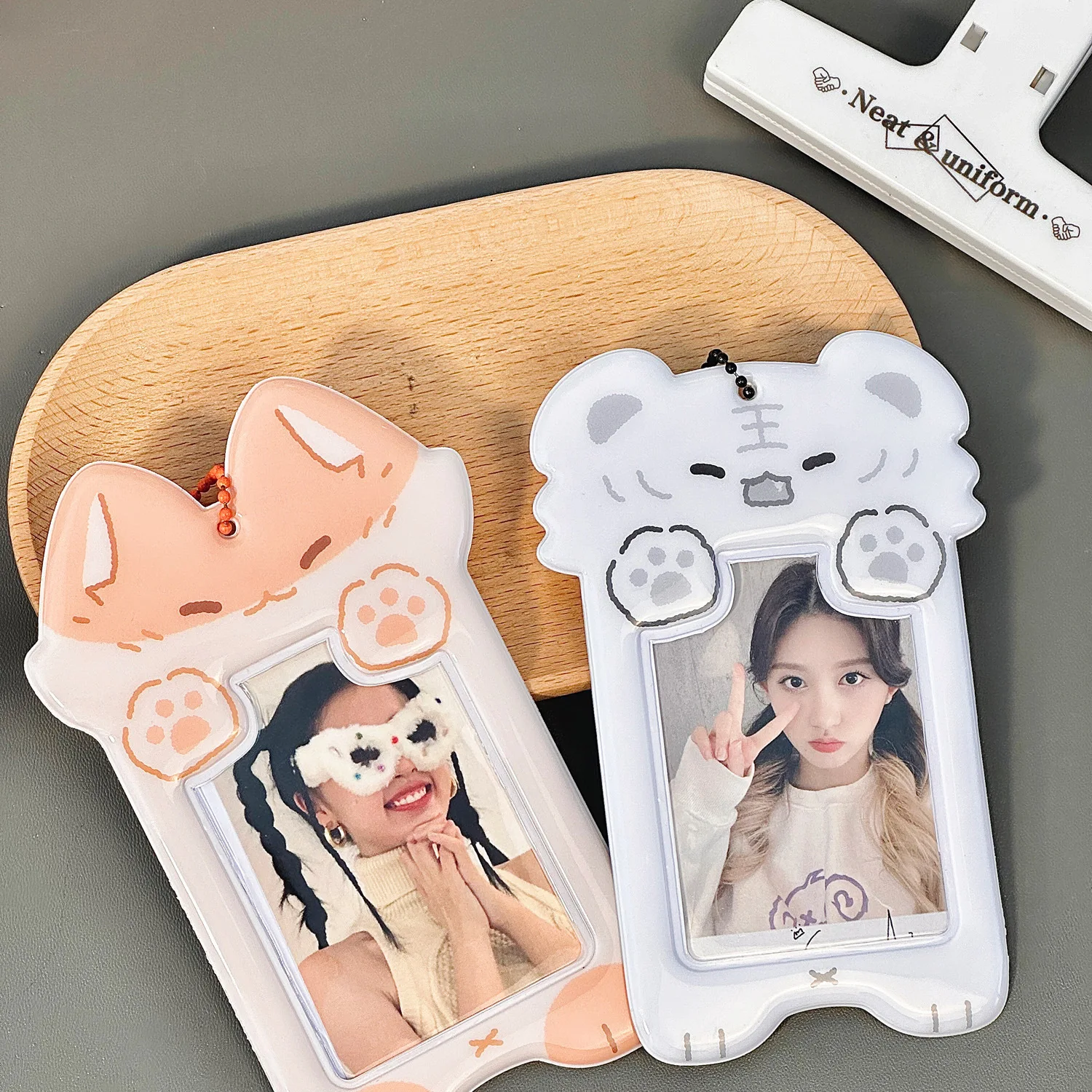 Soporte para sesión fotográfica de 1 Uds., tarjetero con identificación de animales de dibujos animados bonitos con llavero, fundas protectoras para fotos de carcasa dura