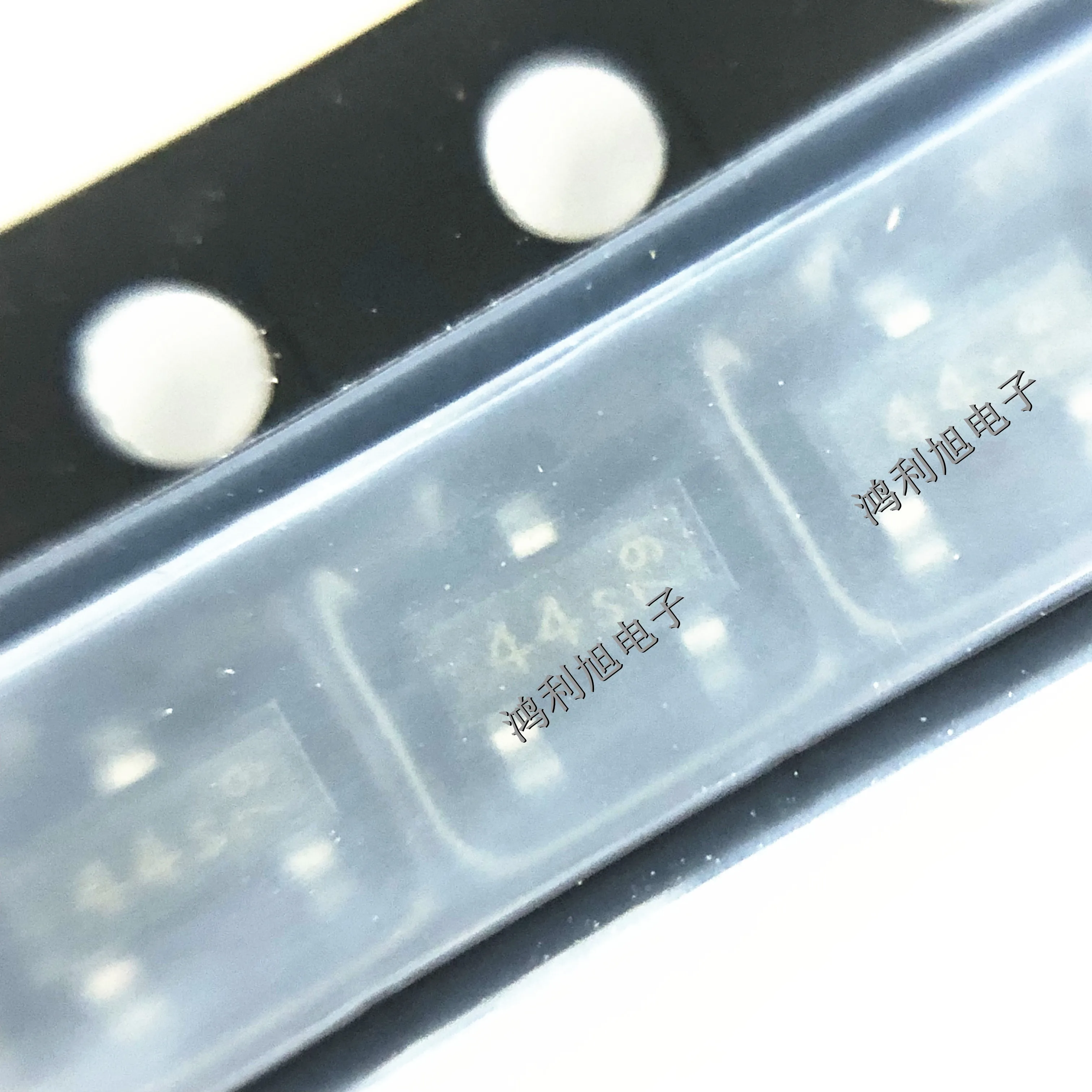 50PCS/Lot BAS40-04E6327 BAS40-04 MARKING:44S Diode Schottky Si 0.12A 3-Pin SOT-23 T/R