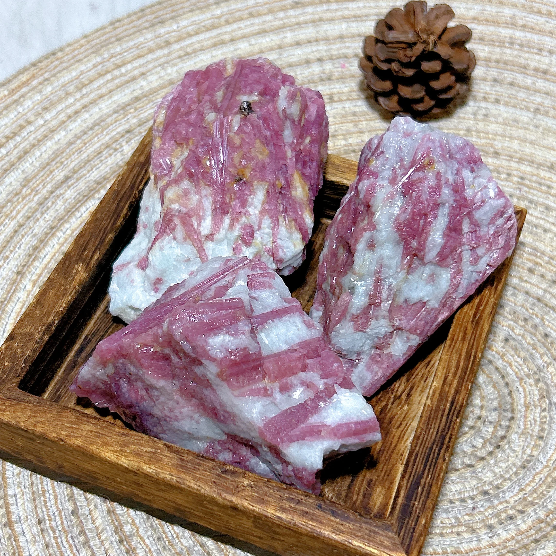 

Natural Crystal Pink Tourmaline Raw Stone Specimen Reiki Healing High Quality Mineral Energy Ornament Room Decor Gift