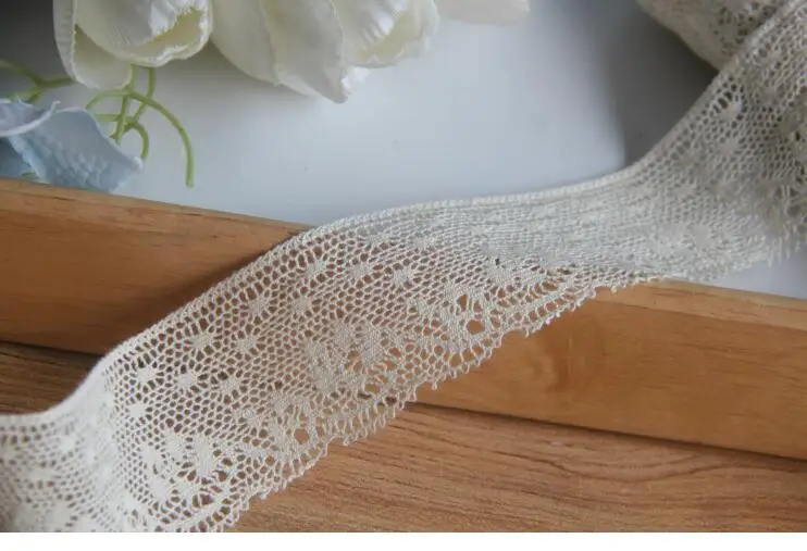 1yard Width:4cm Beige Retro Clothing Lace Cotton Fabric for Party Embroidery Laces DIY Sewing Material(SS-4056)