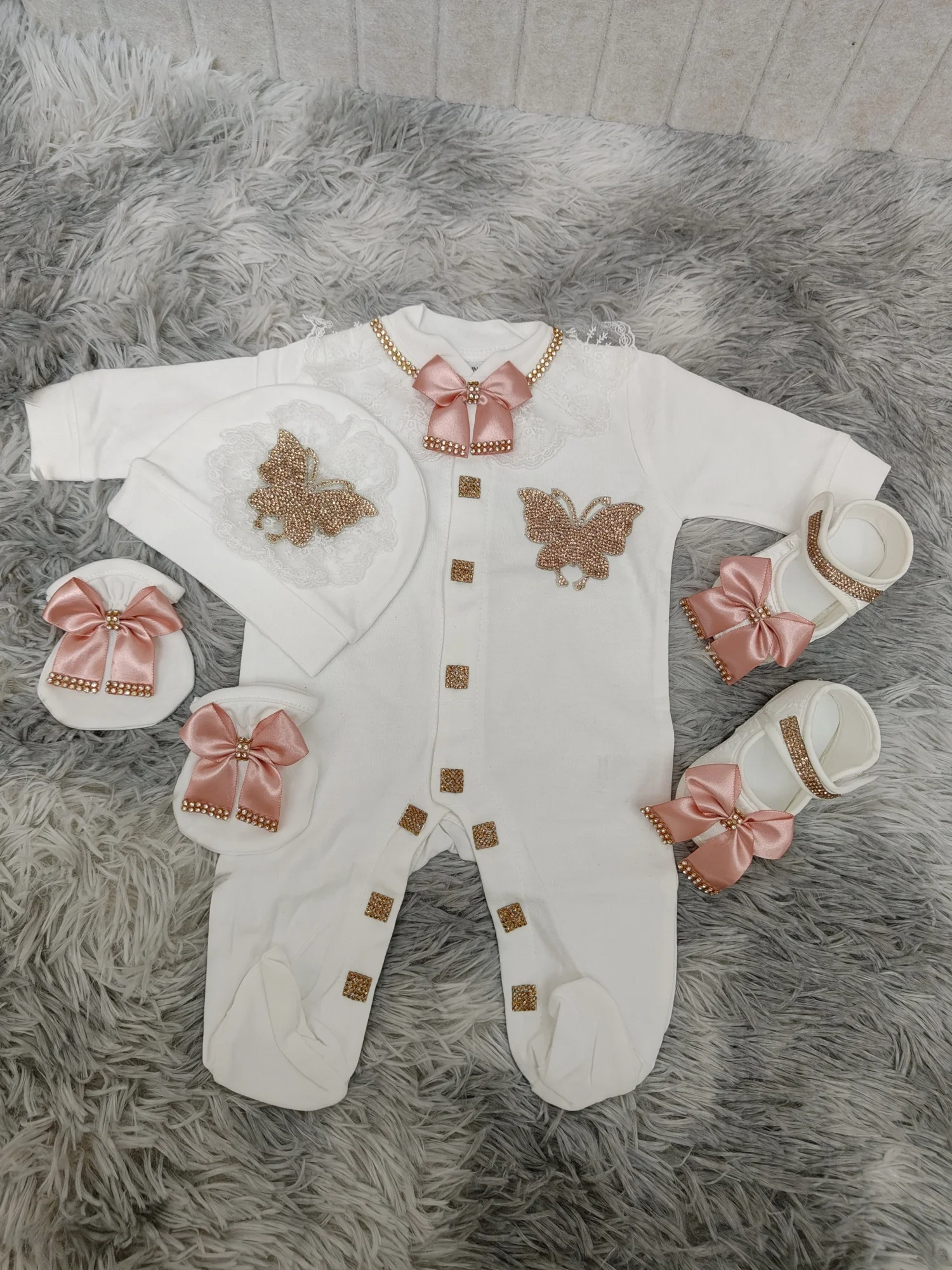 Luxury Princess Baby Girl Romper 0-9 Months 4Pcs Pure White Dusty Pink Satin Bow Rhinestone Butterfly Lace Boutique Baptism Gift