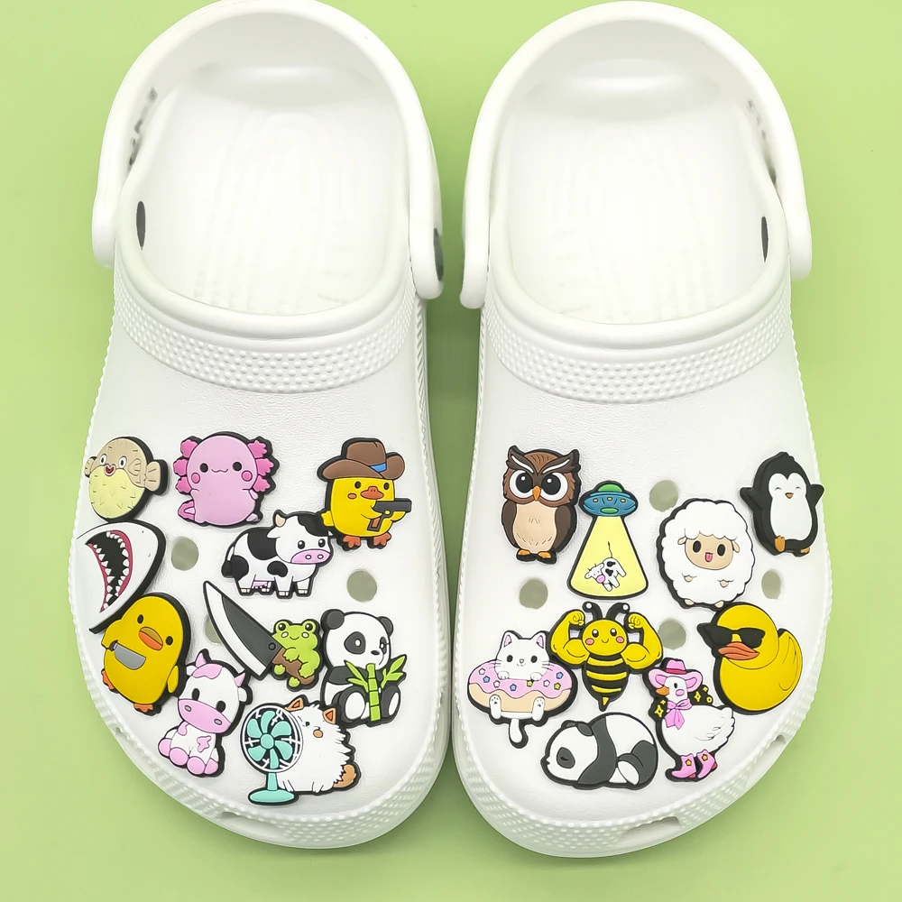 1/30pcs Cute Animals Cow Shoe Decoration Charms for Women Girls Cat Dog Sheep Panda Shoe Accessories Penguin Fits All Clogs