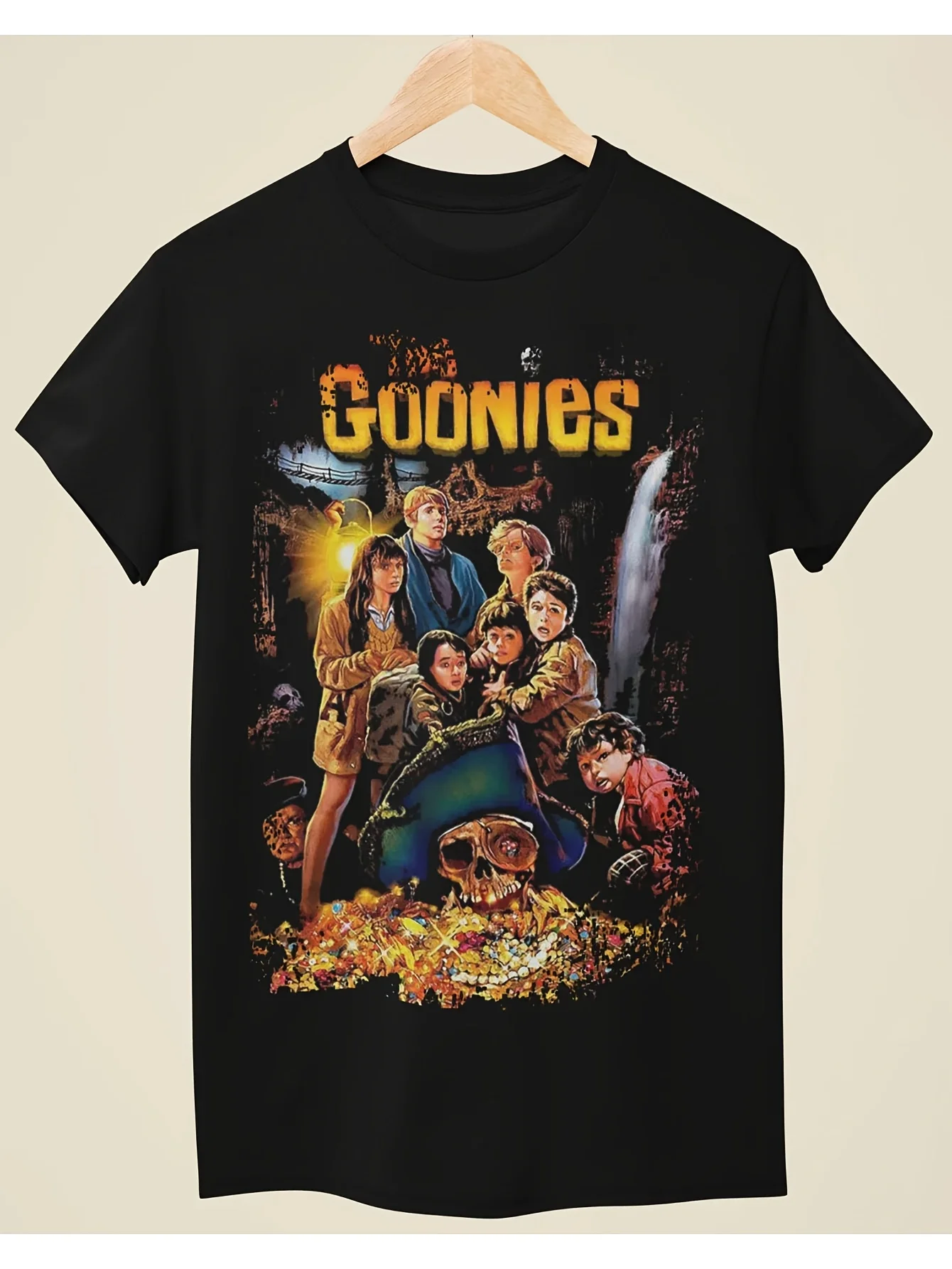 

Черная футболка в стиле постер фильма The Goonies, повседневная футболка с круглым вырезом и коротким рукавом, всесезонная одежда, модная прочная одежда
